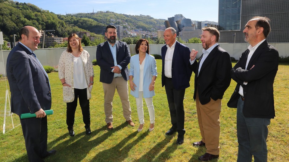 Presentación Coalición Europea CEUS Izaskun Bilbao Barandica (EAJ-PNV), Luis Padilla (CC), Juan Carlos Piñeiro (CxG), Daniel Innerarity (GB), María del Mar Llaneras (El Pi) y Lluis Vicent Bertomeu (DV